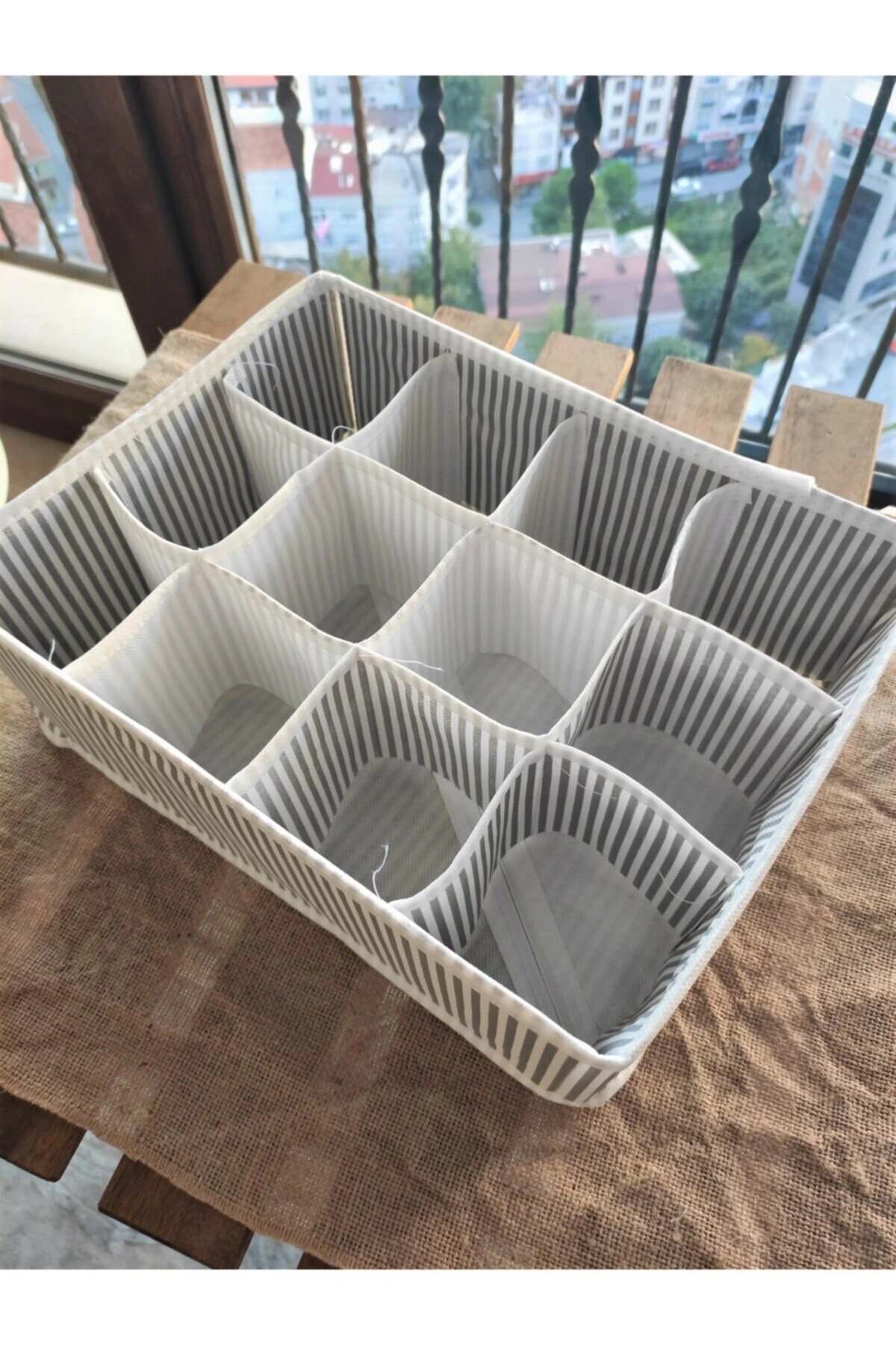 12 Bolmeli Pratik Bolmeli Cekmece Duzenleyici Organizer 139760394 Sw1200sh1800 700x1050 12 Bölmeli Pratik Bölmeli Çekmece Düzenleyici Organizer najmaddin.com 12 Bölmeli Pratik Bölmeli Çekmece Düzenleyici Organizer