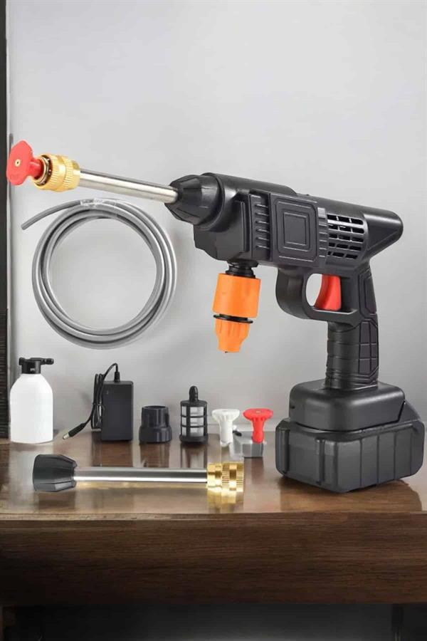 tek şarjla 20-30 dakika kesintisiz kullanım sunarak aracınızı veya büyük yüzeyleri kolayca temizlemenizi sağlar. Şarj süresi yalnızca 4 saat olup