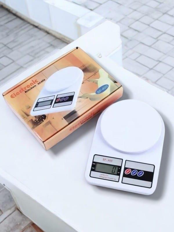 mutfaklarınızda yüksek doğrulukla tartım yapabilmeniz için tasarlandı. 10 kg'a kadar hassas ölçüm yapabilen tartı