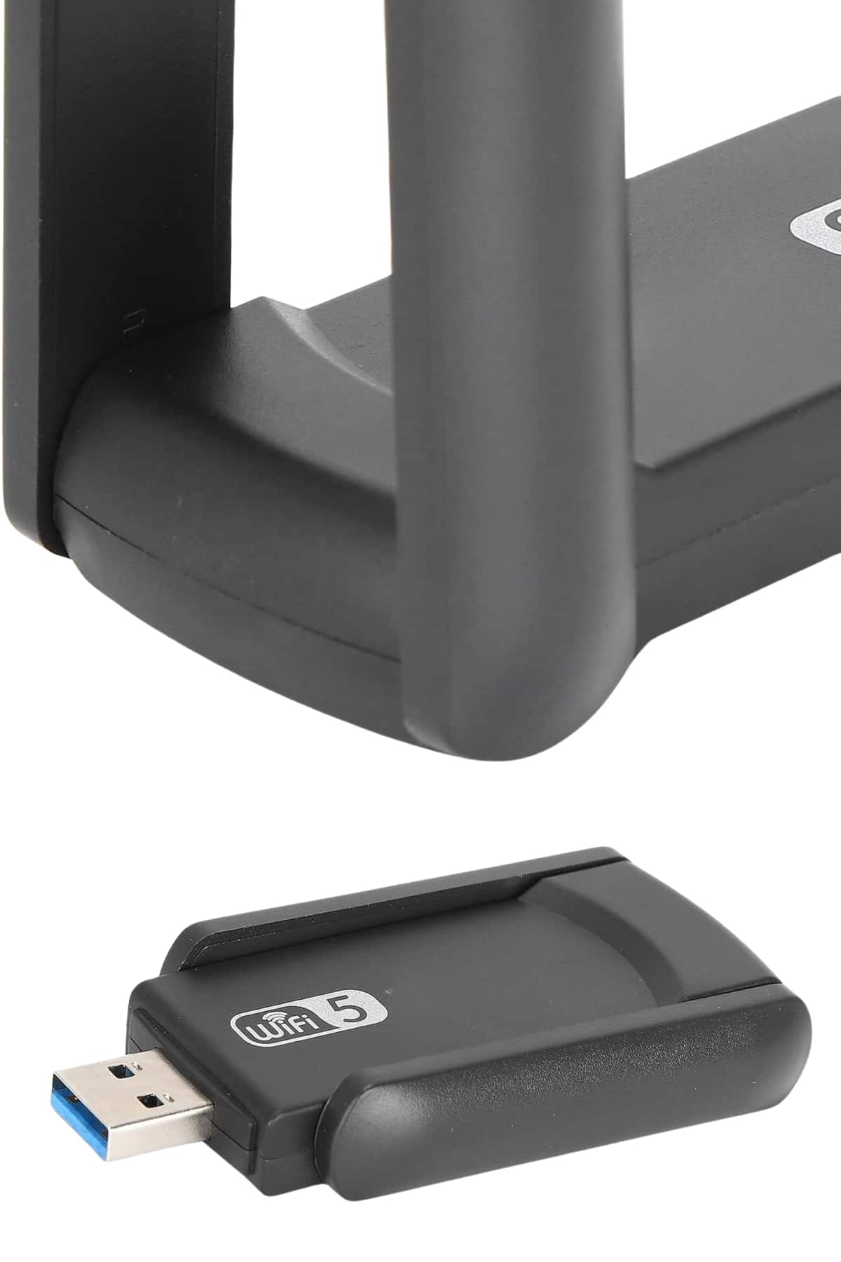 USB 3.0 teknolojisi ile modern cihazlarla tam uyum içinde çalışır. USB üzerinden sağlanan güçlü bağlantı sayesinde internete daha hızlı erişebilir