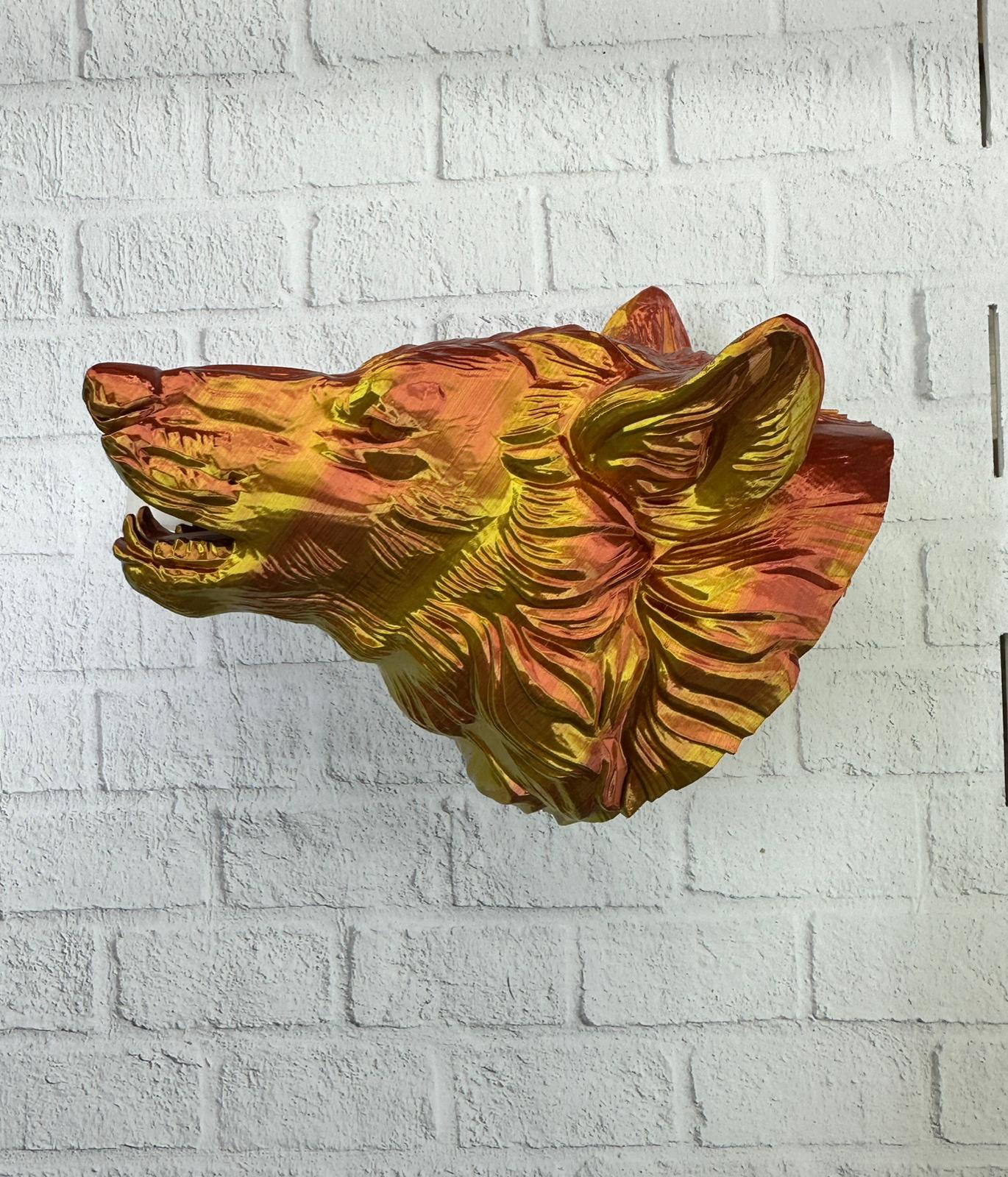 Gold kurt duvar heykeli