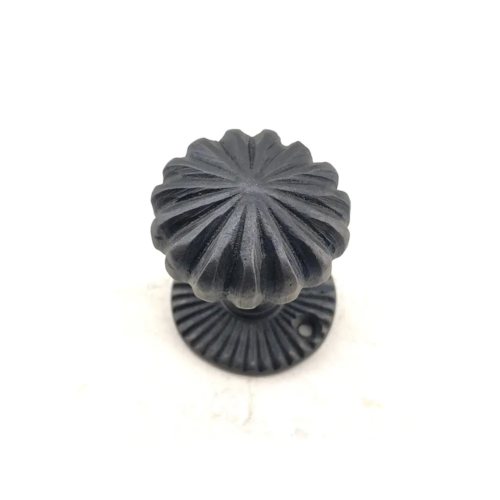 Eco Lounge Antika Tarz Dekoratif Pirinç Açarlı Kapı Babası - 50mm