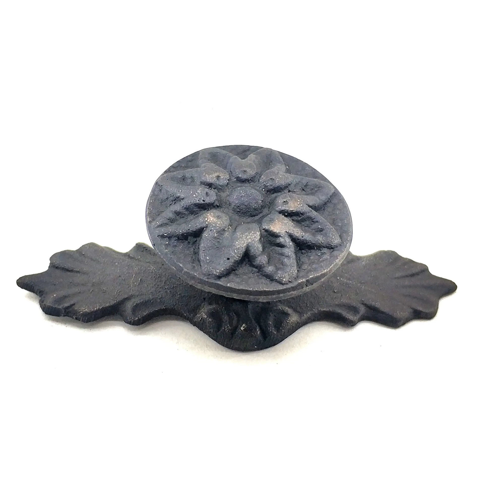 Antika Tarz Dekoratif Pirinç Çiçek Düğme - 29x70 Mm