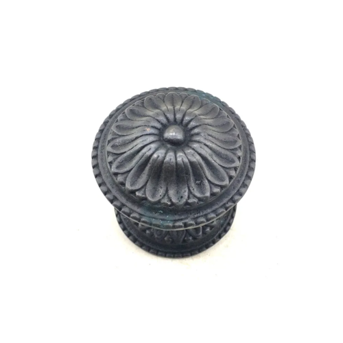 Eco Lounge Antika Tarz Dekoratif Pirinç Papatya Kapı Babası - 73mm