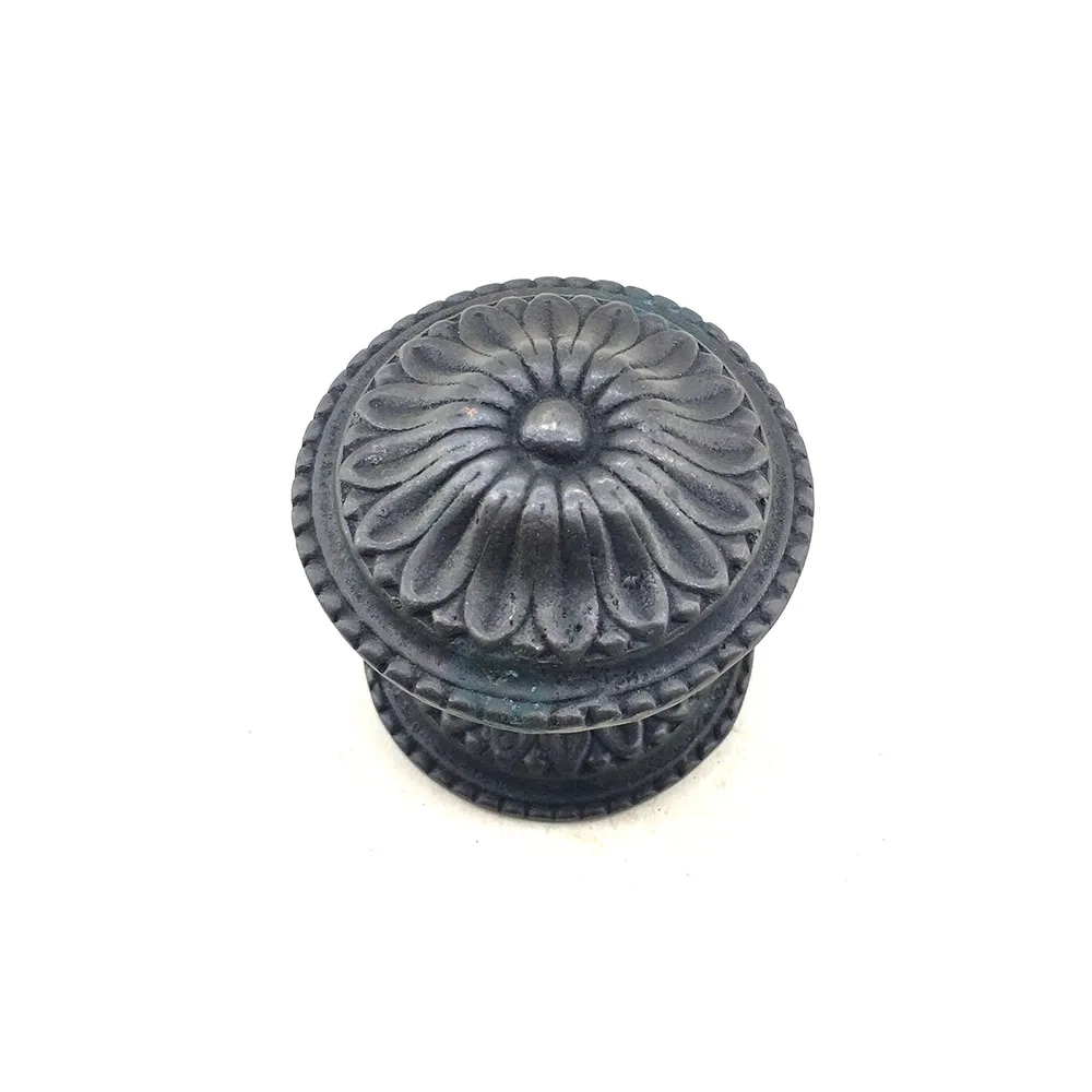 Antika Tarz Dekoratif Pirinç Papatya Kapı Babası - 73mm