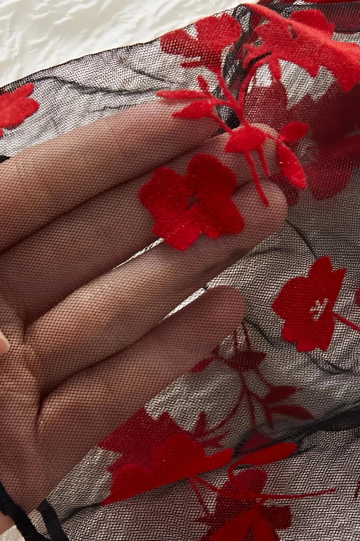 Likralı mikro kumaştan üretilmiştir.