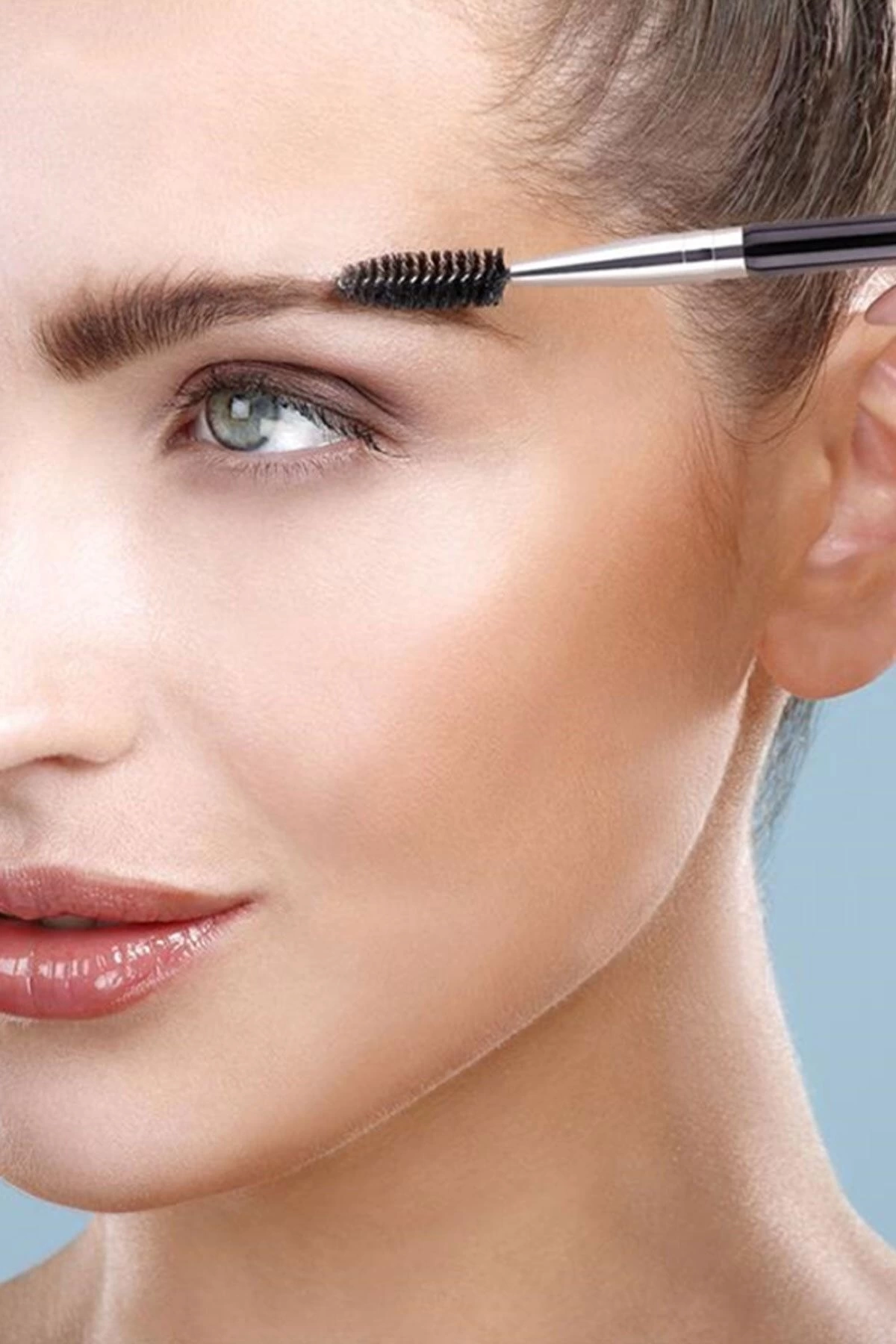 Cift Baslikli Eyeliner Ve Kas Fircasi Kolay Uygulama Ve Mukemmel Sonuclar 213319140 Sw1200sh1800 700x1050 Çift Başlıklı Eyeliner Ve Kaş Fırçası – Kolay Uygulama Ve Mükemmel Sonuçlar najmaddin.com Çift Başlıklı Eyeliner Ve Kaş Fırçası – Kolay Uygulama Ve Mükemmel Sonuçlar - Görsel 2