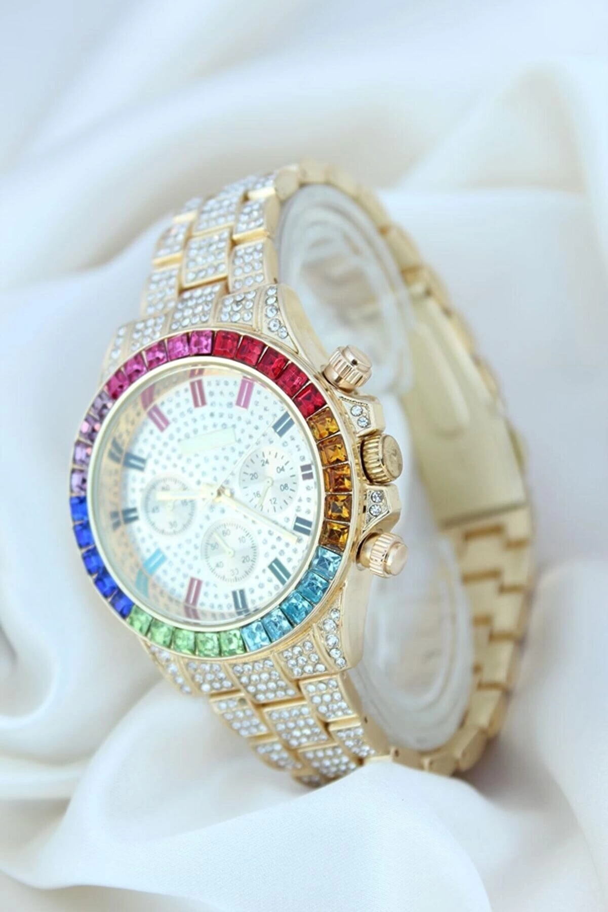 Clariss Trend Gold Metal Kordonlu Zirkon Tas Kaplama Renkli Tasli Kasa Tasarimli Lux 37798858 Sw1201sh1801 700x1050 Clariss Trend Gold Metal Kordonlu Zirkon Taş Kaplama Renkli Taşlı Kasa Tasarımlı Lüx Kadın Kol Saati najmaddin.com Lucida Grande