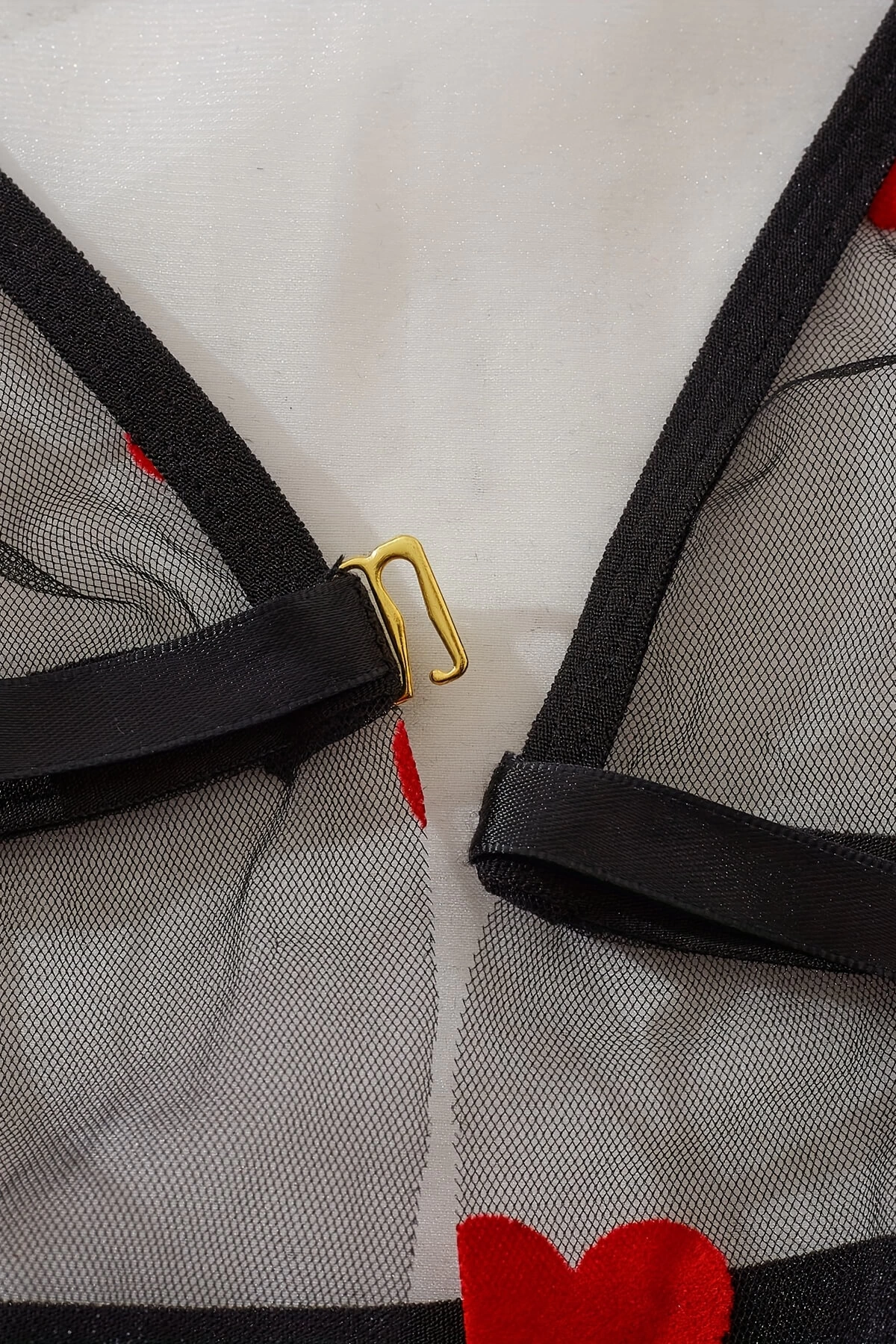 Likralı mikro kumaştan üretilmiştir.