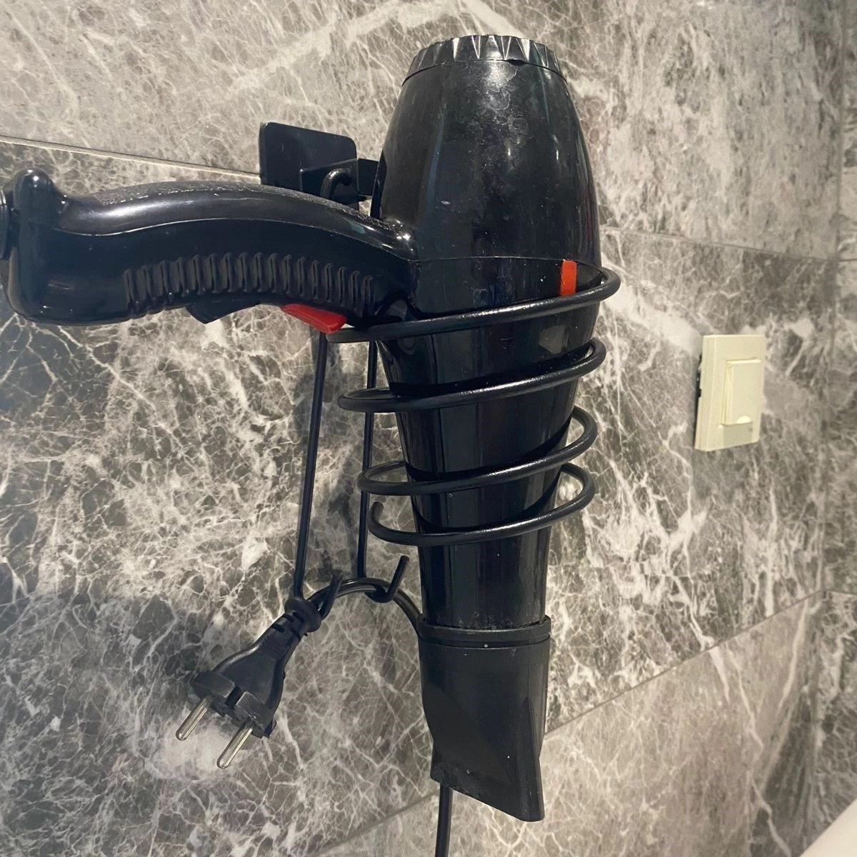 Kendiliginden Yapiskanli Siyah Paslanmaz Metal Fon Makinesi Askisi Sac Kurutma Makinesi Tutacagi 364673155 Sw1200sh1200 700x700 Kendiliğinden Yapışkanlı Siyah Paslanmaz Metal Fön Makinesi Askısı Saç Kurutma Makinesi Tutacağı najmaddin.com Kendiliğinden Yapışkanlı Siyah Paslanmaz Metal Fön Makinesi Askısı Saç Kurutma Makinesi Tutacağı - Görsel 3
