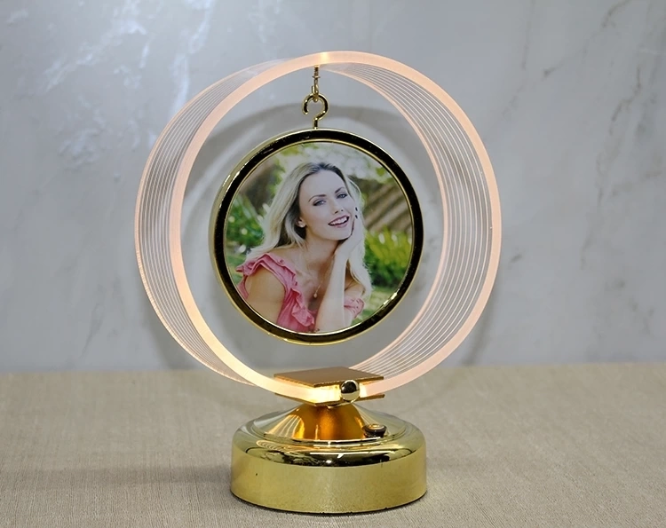 Kisiye Ozel Fotoraf Alanli Led Cerceve Alk4451 155116221 Sw750sh595 700x555 Kişiye Özel Fotoraf Alanli Led Çerceve Alk4451 najmaddin.com Kişiye Özel Fotoraf Alanli Led Çerceve Alk4451