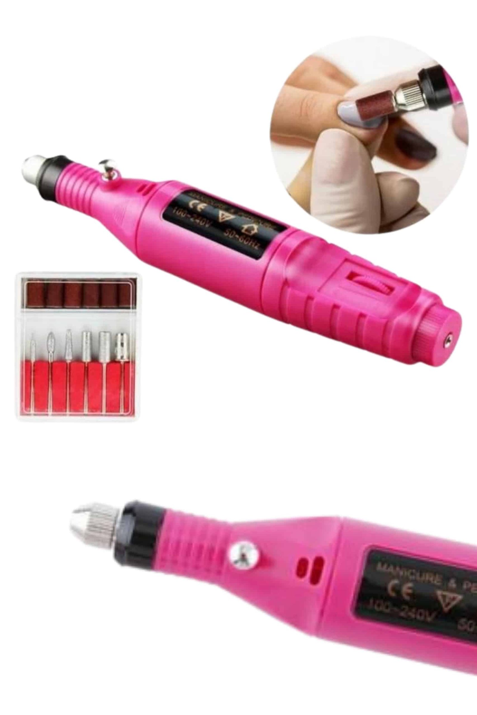 Najmaddin.com 2 1283 700x1050 Elektrikli Profesyonel Manikür Pedikür Seti Değiştirilebilir Başlık Seçeneği najmaddin.com hafif ve rahat tutuş sağlamak için kalem şeklinde tasarlanmıştır. Ergonomik yapısı sayesinde uzun süreli kullanımda bile ellerinizi yormaz. Düşük gürültü seviyesi ve titreşimsiz çalışma özelliği ile konforlu bir deneyim sunar.