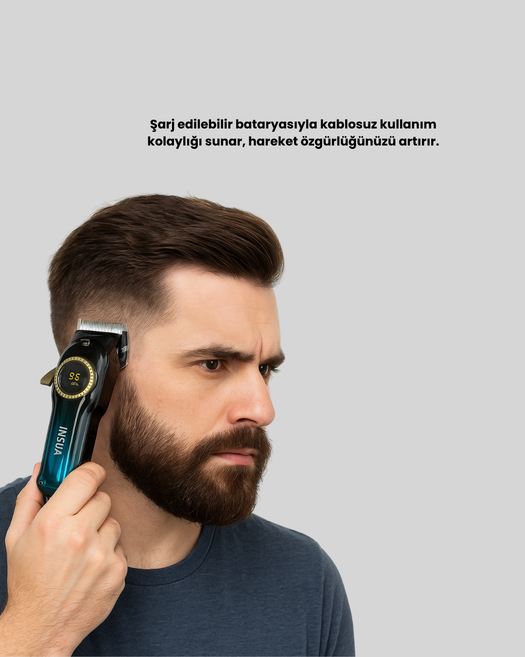 Najmaddin.com 2 918 700x875 Profesyonel Saç Kesme Makinesi – 2000 mAh Şarjlı LCD Ekranlı najmaddin.com yalnızca 3 saatte tam şarj edilebilir ve 210 dakikaya kadar kesintisiz kullanım sağlar. USB Type-C şarj portu sayesinde ister evde
