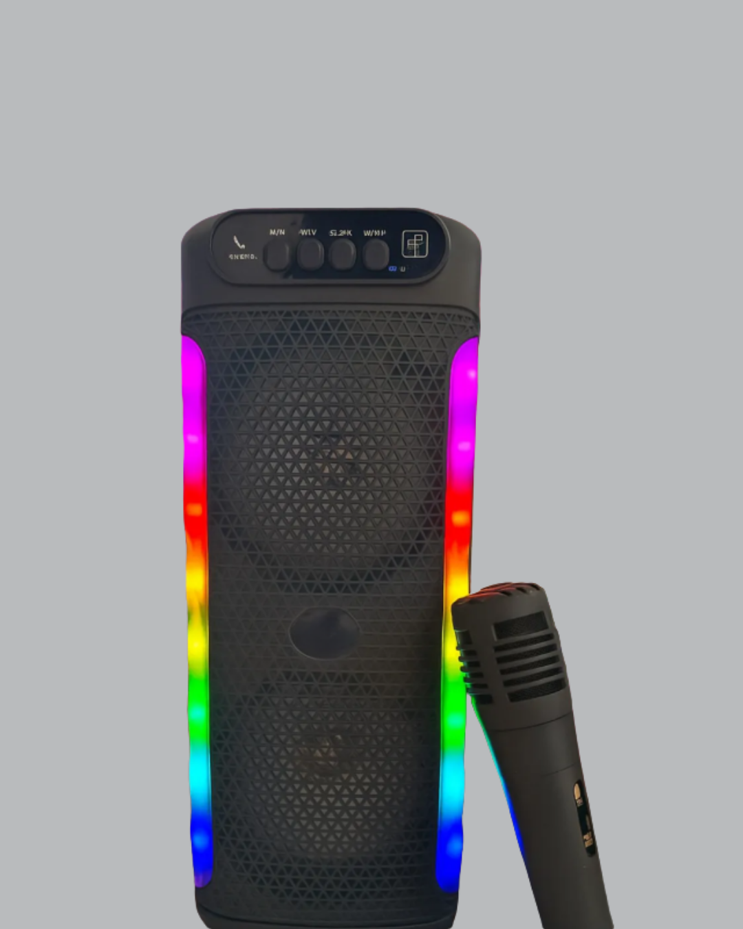 Najmaddin.com 6 1487 700x875 Taşınabilir Şarjlı Hoparlör USB SD Kart AUX Girişli najmaddin.com müziğin ritmine uyum sağlayarak dinleme deneyiminize görsel bir zenginlik katar. Şarjlı bataryası uzun süre kesintisiz kullanım imkanı sunar ve taşınabilir yapısı sayesinde piknikte