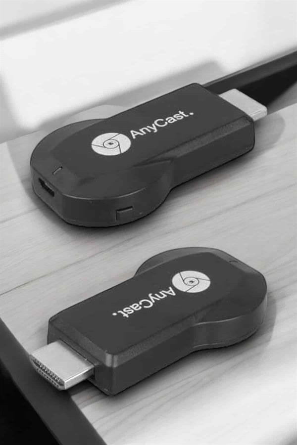 Najmaddin.com 1153 M9 Plus Hdmi Kablosuz Görüntü Ve Ses Aktarıcı HD Görüntü najmaddin.com Teknolojiyi daha kolay ve keyifli bir hale getiren kurulum gerektirmeyen tak-çalıştır özelliği ile dikkat çeker. Bu gelişmiş HDMI görüntü ve ses aktarıcı