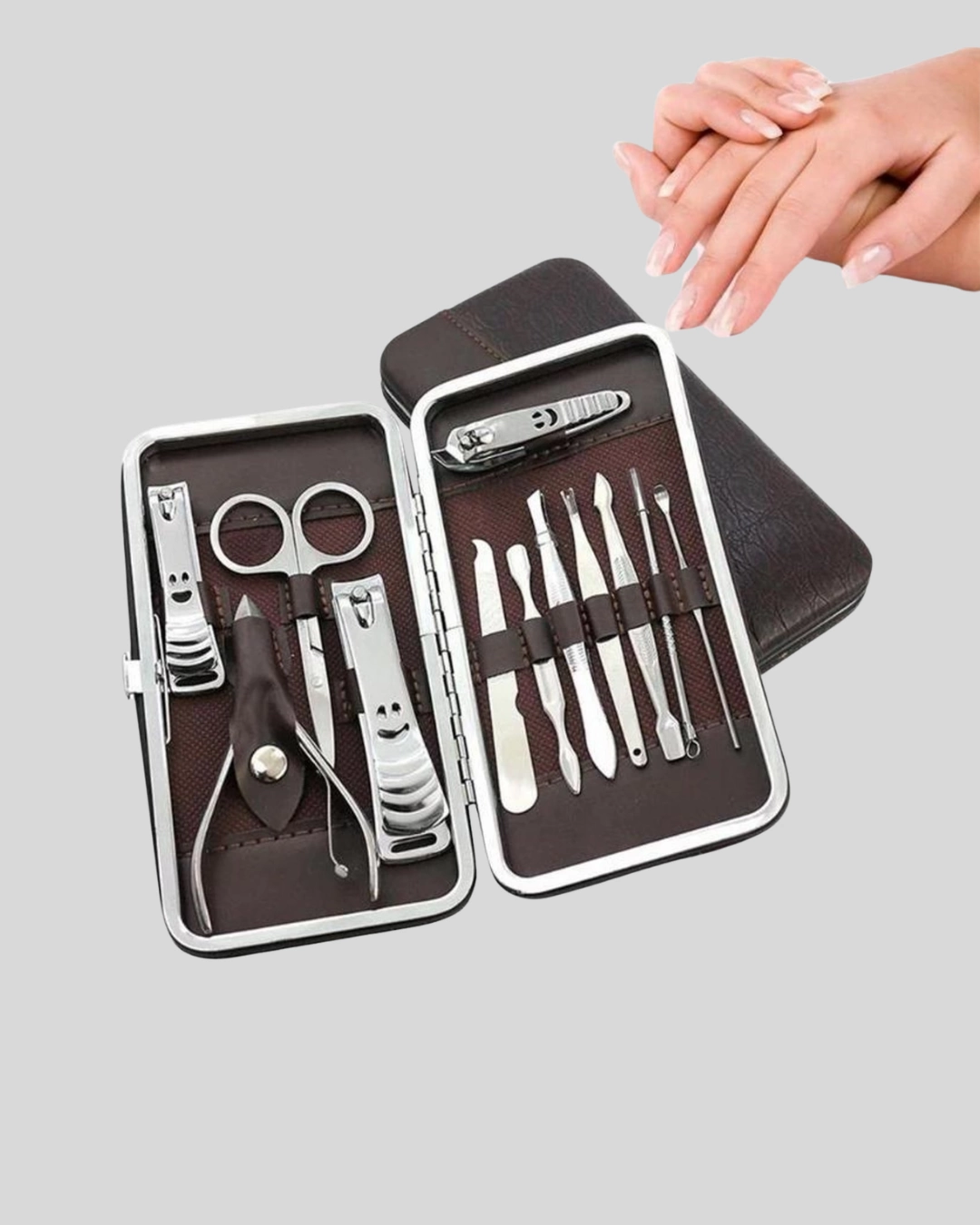 Seyahat Icin Tasinabilir Deri Cantali Bakim Seti 298537352 Sw1080sh1350 700x875 Seyahat İçin Taşınabilir Deri Çantalı Bakım Seti najmaddin.com Profesyonel bakım kalitesini evinize taşıyan bu 12 parçalık kişisel bakım seti