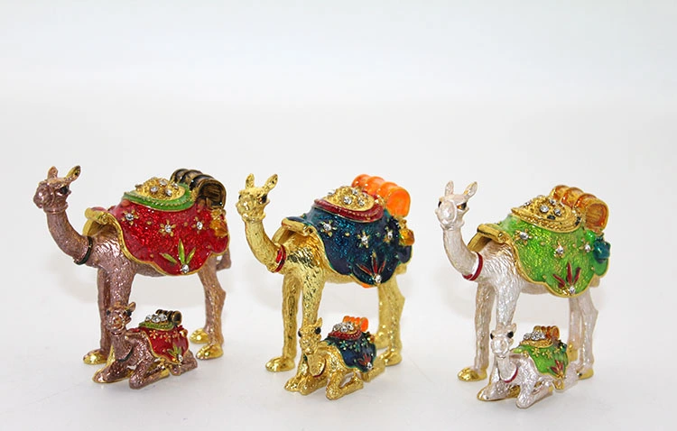 Yavrulu Deve Model 1