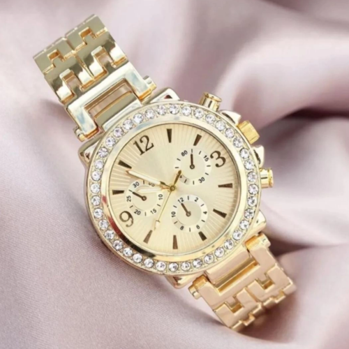 Hem Şıklığı Hem De Zarafeti Bir Araya Getiren Göz Alıcı Bir Aksesuardır