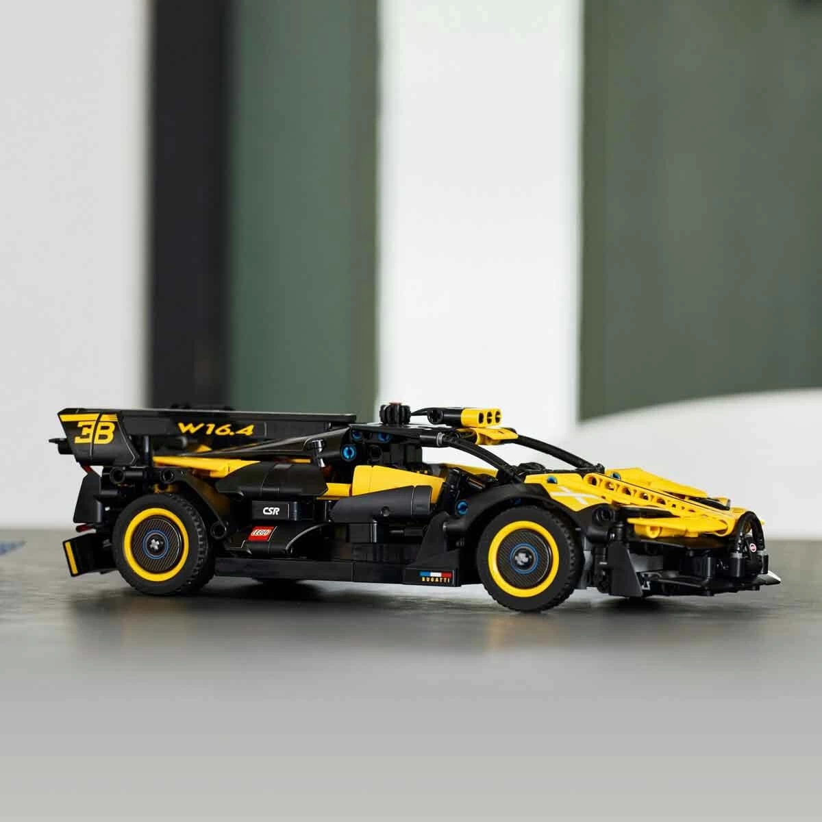 Lego Technic Bugatti Bolide 42151 377007758 Sw1200sh1200 700x700 LEGO Technic Bugatti Bolide 42151 najmaddin.com LEGO Technic Bugatti Bolide 42151 - Görsel 3