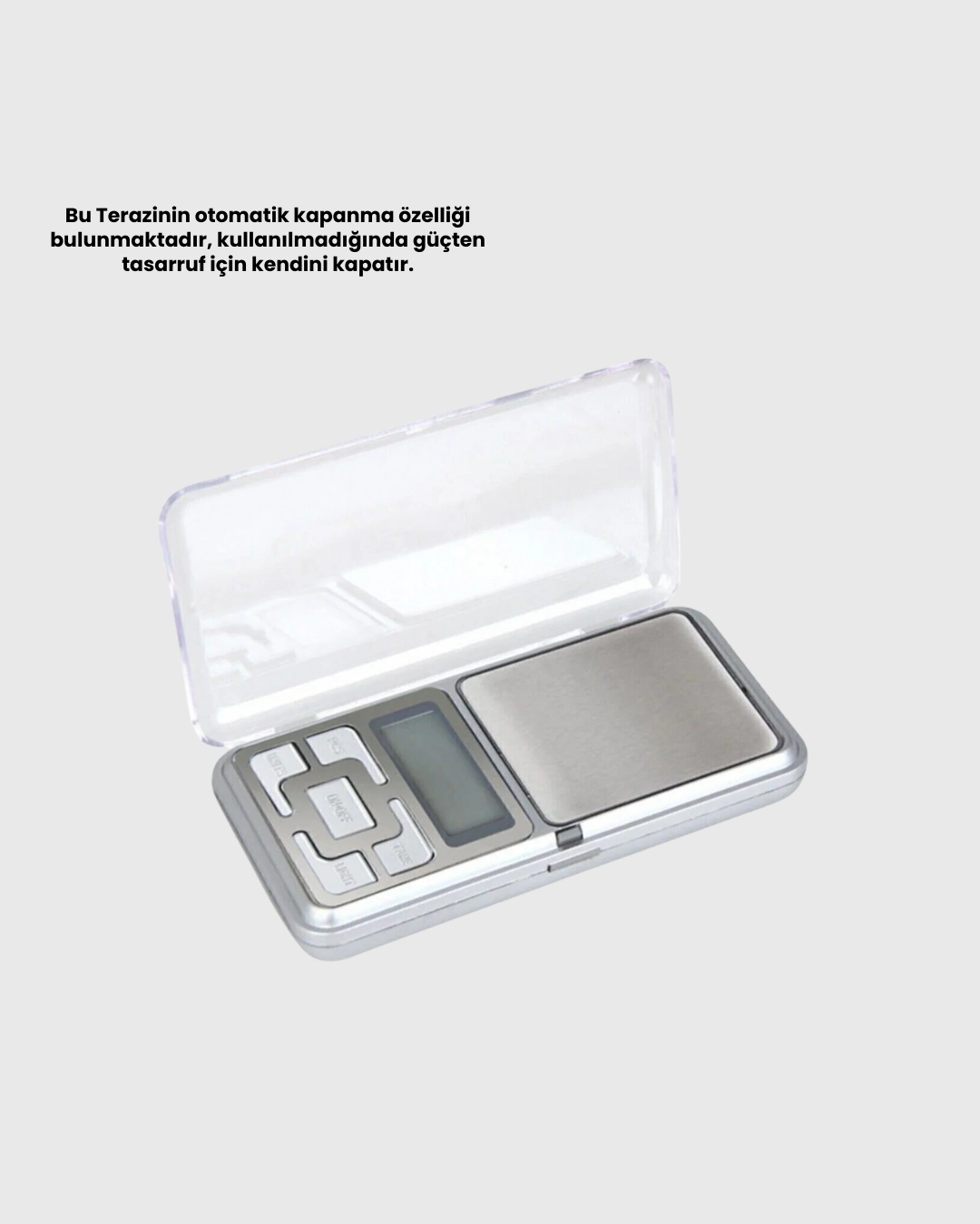 Mavi Isikli Lcd Ekranli Hassas Tarti Terazisi 361369466 Sw1080sh1350 700x875 Mavi Işıklı LCD Ekranlı Hassas Tartı Terazisi najmaddin.com küçük boyutlarına rağmen gelişmiş özellikler sunar. 300 gram kapasitesi ile hassas ölçüm gerektiren ürünler için uygundur. Mavi ışıklı LCD ekranı sayesinde karanlık ortamlarda kullanım kolaylığı sağlar.Beş ölçüm birimi desteği ile çok yönlü kullanım sunar. “TARE” fonksiyonu net tartım yapmanıza yardımcı olur. Sayma modu ile küçük parçaların adet hesabı yapılabilir.Otomatik kapanma özelliği pil ömrünü uzatır. Kalibrasyon yapılabilir yapısı sayesinde ölçüm doğruluğu korunur. Kapaklı tasarımı hem koruyucu hem de işlevseldir. 2 adet AAA pil ile çalışır.