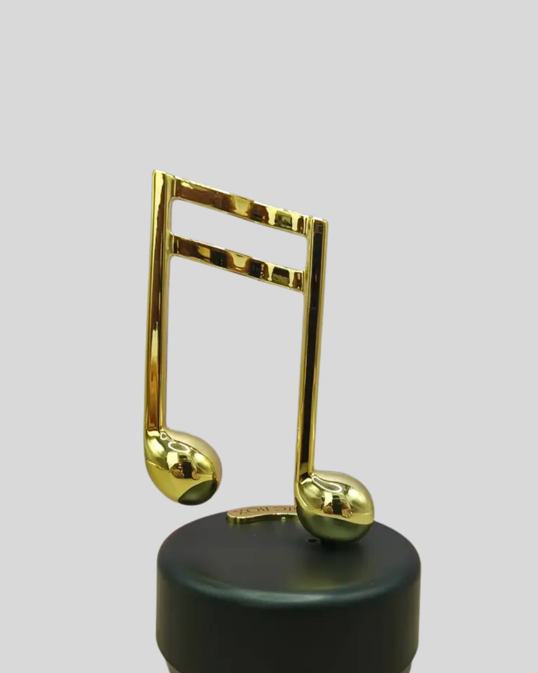 Melodious Music Altin Nota Figurlu Muzik Kutusu 269220520 Sw1080sh1350 700x875 Melodious Music Altın Nota Figürlü Müzik Kutusu najmaddin.com Altın nota figürlü müzik kutusu