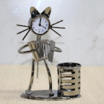 Metal Akordiyon Çalan Müzisyen Kedi Müzisyen Saat Ve Kalemlik