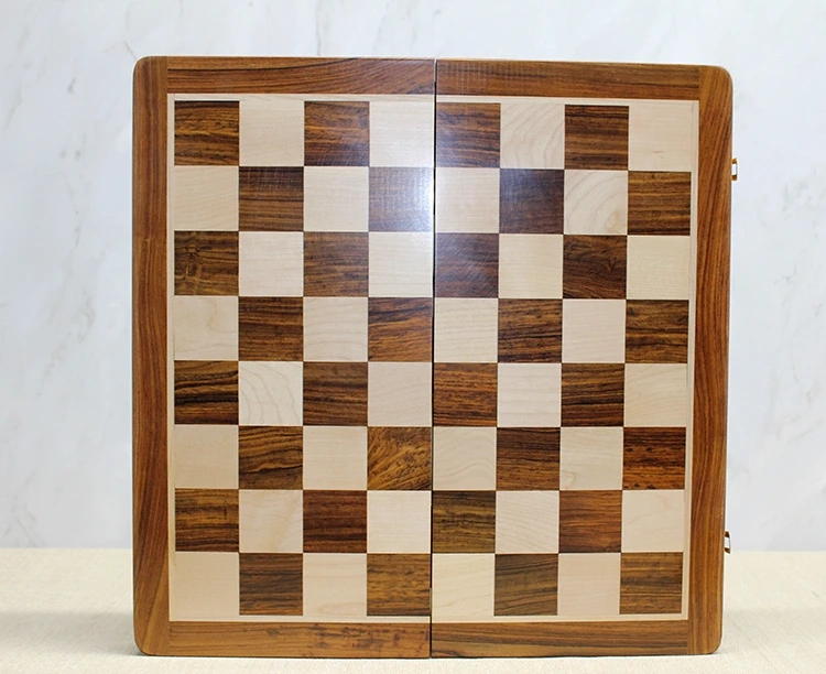 Ozel Vernikli Miknatis Tasli Ahsap Katlanabilir Kutulu Satranc Oyunu 30 Cm 329360539 Sw750sh612 700x571 Özel Vernikli Mıknatıs Taşlı Ahşap Katlanabilir Kutulu Satranç Oyunu 30 Cm najmaddin.com Özel Vernikli Mıknatıs Taşlı Ahşap Katlanabilir Kutulu Satranç Oyunu 30 Cm - Görsel 3