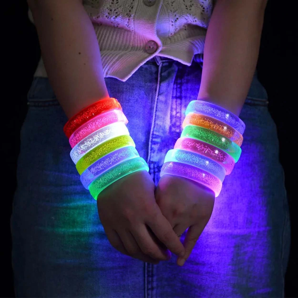 Pembe Led Isikli Baski Yapilabilen Pilli Bileklik Bilezik 283604219 Sw1250sh1250 700x700 Pembe Led Işıklı Baskı Yapılabilen Pilli Bileklik Bilezik najmaddin.com Pembe Led Işıklı Baskı Yapılabilen Pilli Bileklik Bilezik
