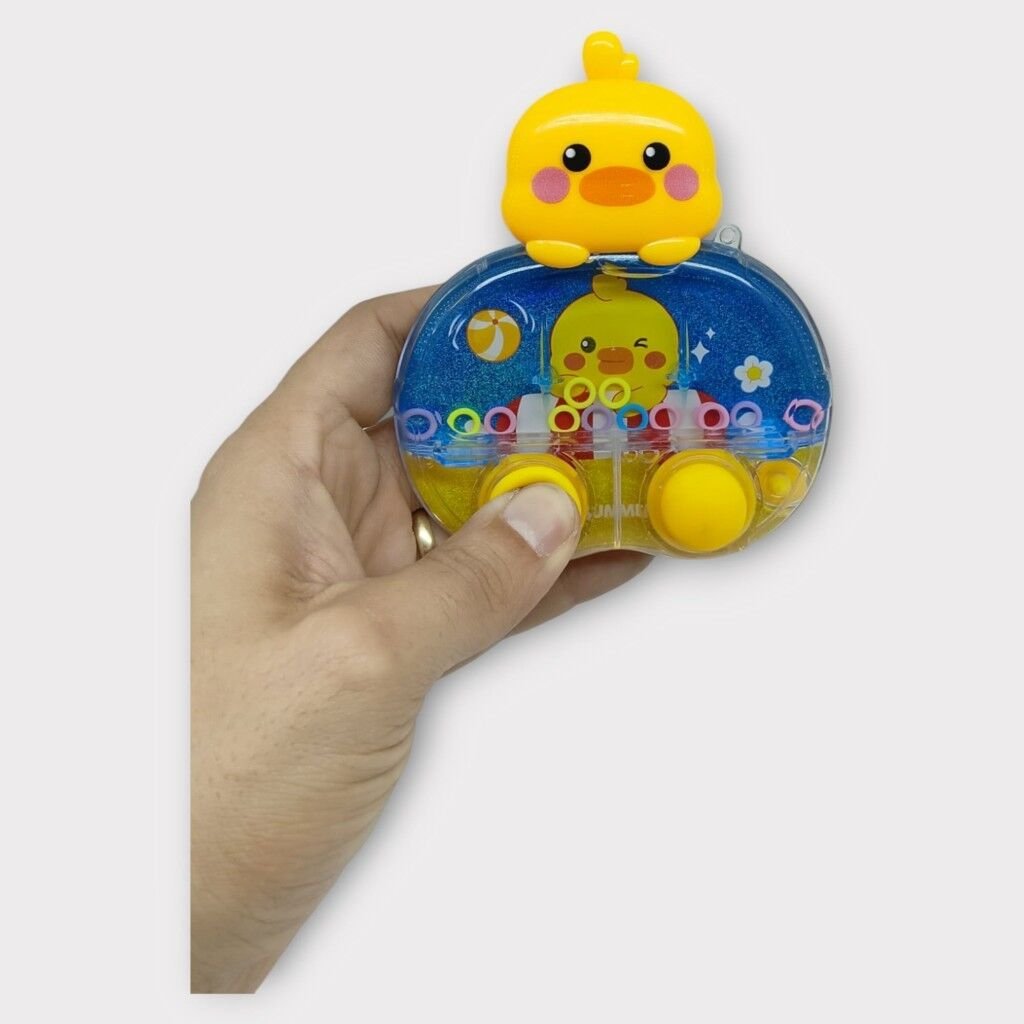 1005 7a Isikli Su Oyunu Ordek 24 Lu 40299 700x700 Işıklı Su Oyunu - Halka Geçirme - Fidget Oyun - Ördek najmaddin.com Halka geçirme oyunu 10 x 1 x 10 cm boyutlarınadır.