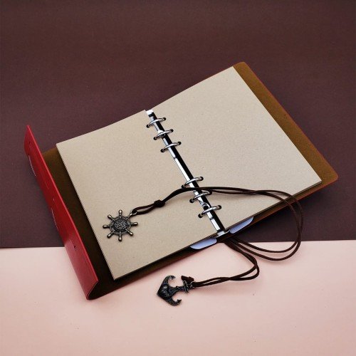 562741423178 3 500x500 1 Deri Pusula Tasarımlı Defter najmaddin.com Özel tasarlanmış deri kaplı pusula desenli defter