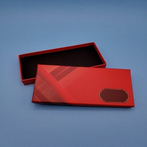sevdiklerinize özel ve anlamlı bir hediye sunmanın en şık yollarından biridir. İçerisine yerleştireceğiniz özel bir kalemle birlikte sunulduğunda