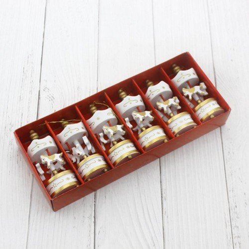 doğum günü ya da özel davetlerinizde hediye setlerinizi tamamlayacak dekoratif mini süs olarak kullanabilirsiniz.Tamamen el yapımı ve el boyaması olan bu mini atlı karıncalar