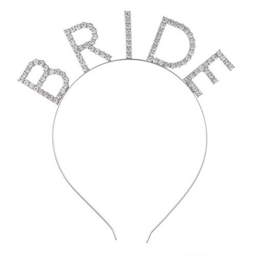 562741435758 2 500x500 1 Bekarlığa Veda Mega Boy Kristal Taşlı Gümüş Bride Taç Gelin Tacı 20X21 cm najmaddin.com Bekarlığa Veda Mega Boy Kristal Taşlı Gümüş Bride Taç Gelin Tacı bekarlığa veda partileri ve özel günlerde göz kamaştırıcı bir görünüm elde etmek isteyen gelin adayları için tasarlanmıştır. Parlak gümüş kaplaması ve ışıltılı kristal taşları sayesinde şıklığı ve ihtişamı bir arada sunar.