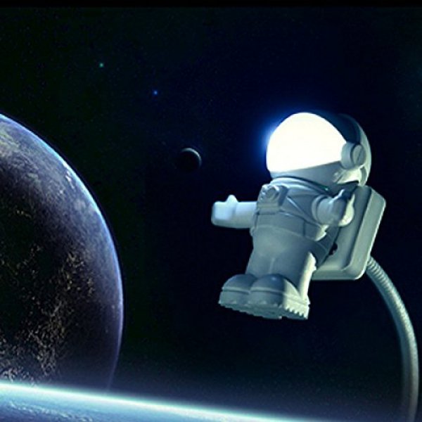 SHT22773 Usb Astronot Lamba Resim2 1745 Usb Astronot Lamba najmaddin.com dünyanızı aydınlatmaya geliyor !Usb Astronot Lamba