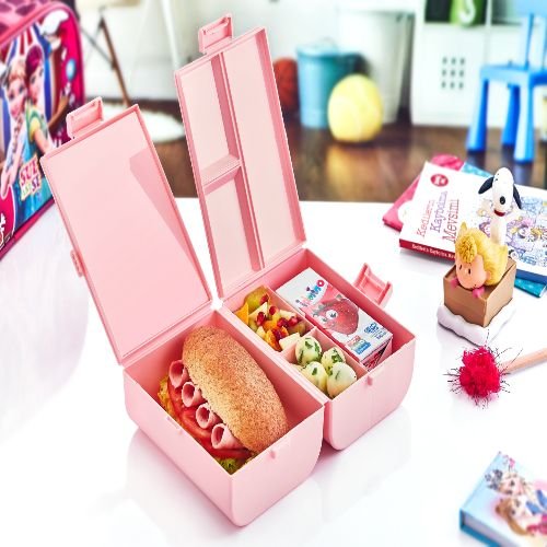plastik malzemelerden üretilmiştir.Ürün Özellikleri16 * 11 * 16Paket içeriği&nbsp;1 Adet Çift kapaklı Bölmeli Beslenme Kabı