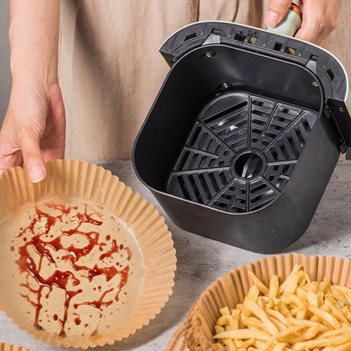 B435489499964f2f828af0ebf47842f4 700x700 50 Adet 20 cm Air Fryer Pişirme Kağıdı Tek Kullanımlık Yağ Geçirmez Yuvarlak Tabak Model PVC najmaddin.com toksik olmayan