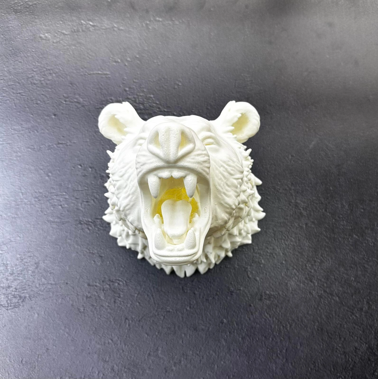 Dekoratif Beyaz Ayi Duvar Heykeli Asilabilir Hediyelik 25x19 Cm 4 74868543 Sw1594sh1600 700x703 Dekoratif Beyaz Ayı Duvar Heykeli Asılabilir Hediyelik 25x19 cm najmaddin.com etkileyici ve güçlü bir dokunuş eklemek isteyenler için özel olarak tasarlanmış bir üründür. 25x19 cm ölçülerindeki bu dekoratif figür