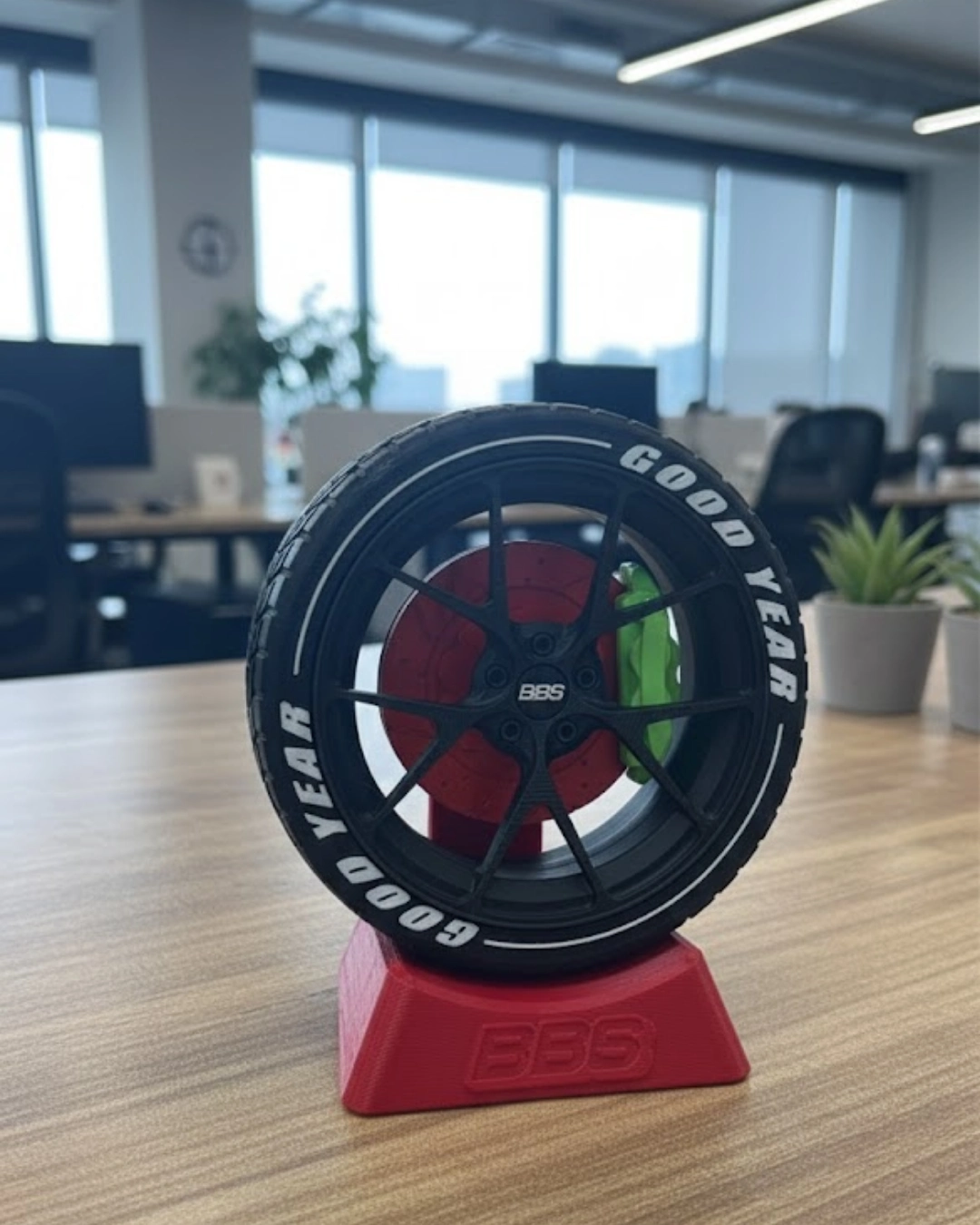 Dekoratif Jant Modeli Ofis Susu Spor Tasarim 2 82887167 Sw1080sh1350 700x875 Dekoratif Jant Modeli Ofis Süsü Spor Tasarım najmaddin.com Jant temalı masa üstü aksesuar