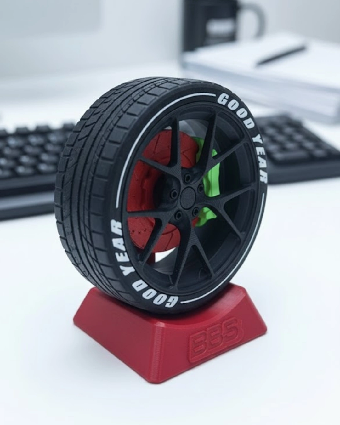 Dekoratif Jant Modeli Ofis Susu Spor Tasarim 4 14538865 Sw1080sh1350 700x875 Dekoratif Jant Modeli Ofis Süsü Spor Tasarım najmaddin.com ürünü sıradan masa süslerinden ayırır. Raf