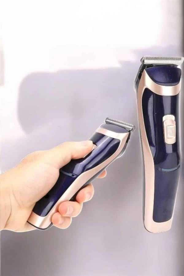 Paslanmaz Celik Bicakli Hassas Celik Bicakli Tiras Makinesi 454329371 Sw600sh900 Paslanmaz Çelik Bıçaklı Hassas Çelik Bıçaklı Tıraş Makinesi najmaddin.com saç ve sakal kesiminde hassasiyet sağlar. Türkiye’nin en çok tercih edilen kuaför kesim makinelerinden biri olan bu cihaz