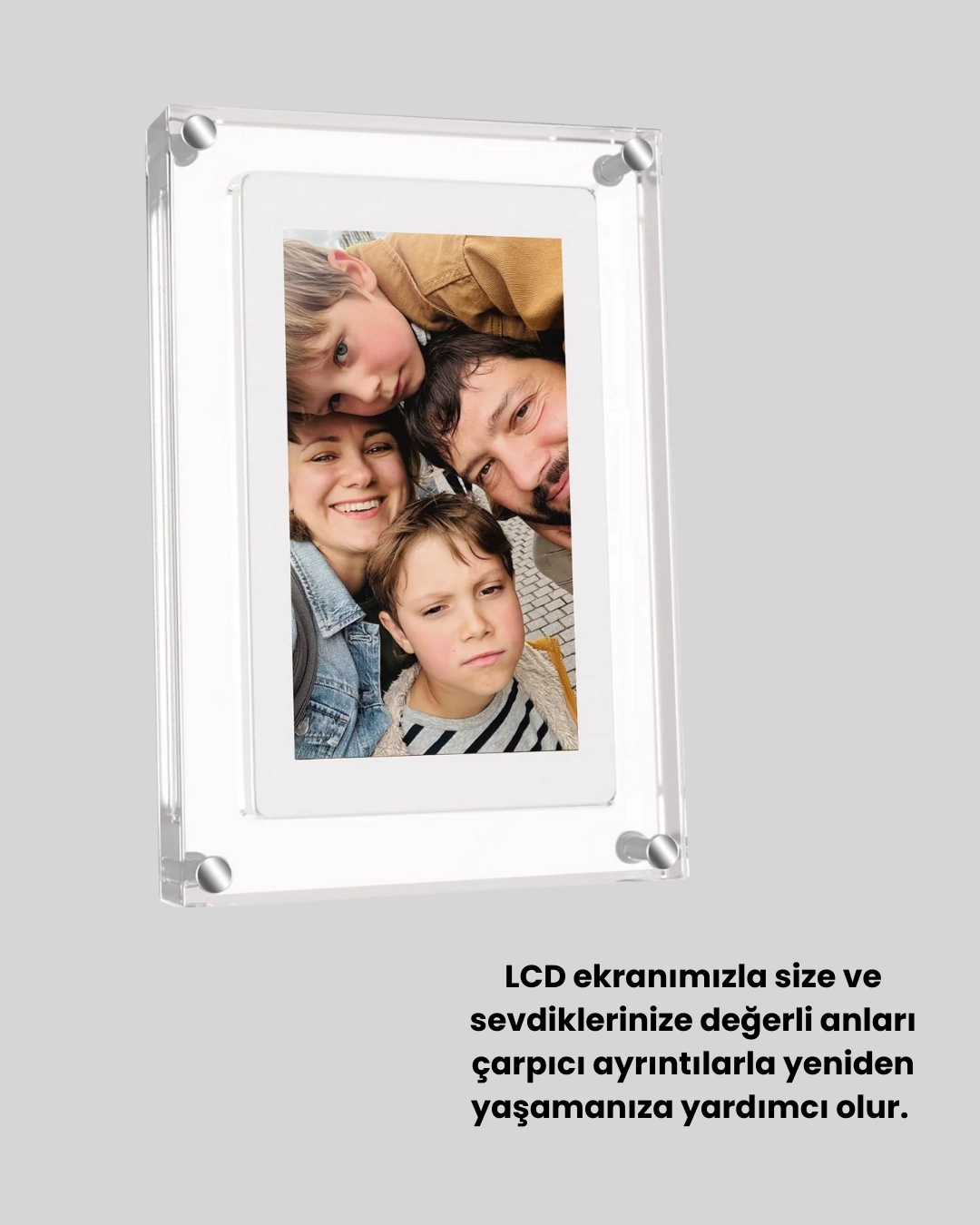 Slayt Gosterisi Ozellikli 7 Inc Ips Dijital Cerceve Anilarinizi Hareketlendirin 447025087 Sw1080sh1350 700x875 Slayt Gösterisi Özellikli 7 İnç IPS Dijital Çerçeve – Anılarınızı Hareketlendirin najmaddin.com renkler ve netlik aynı kalır. 4 GB dahili belleği sayesinde geniş depolama alanı sunar. USB Type-C bağlantı noktası ile hem şarj hem veri aktarımı hızlı ve güvenlidir. Kullanımı kolay kontrol düğmeleriyle açma