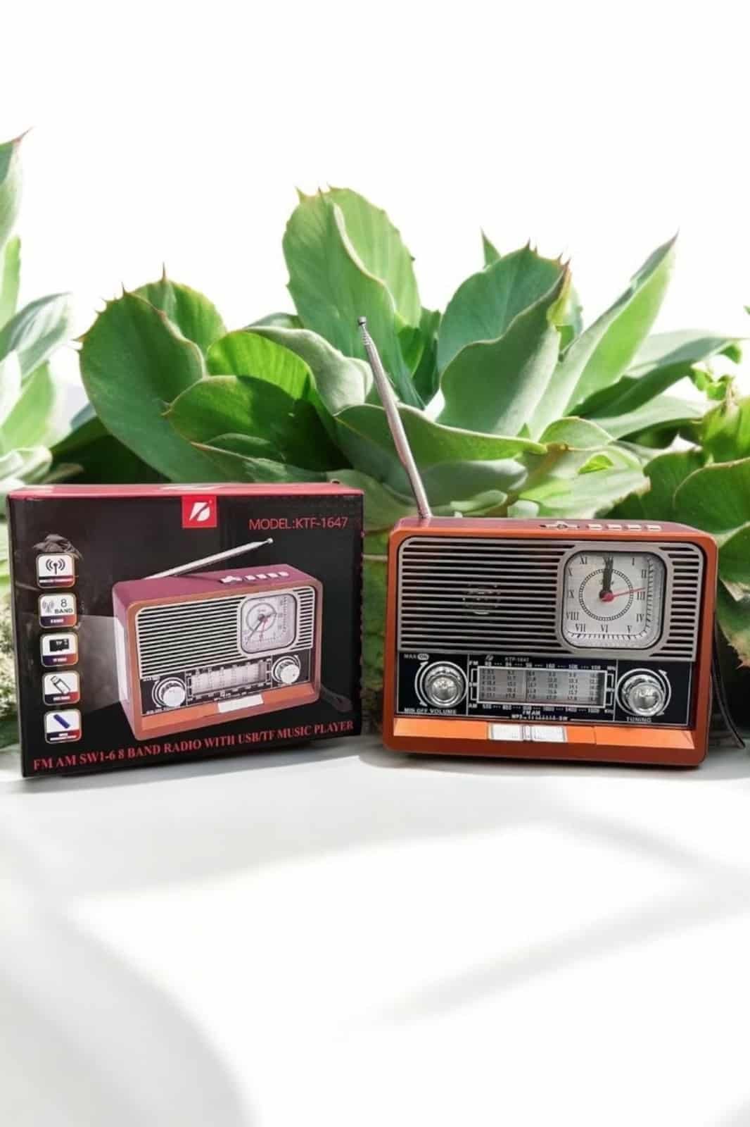 WhatsApp Gorsel 2024 12 27 Saat 11.03.11 Ae01fcdc 700x1051 Nostaljik Görünümlü USB Girişli Bluetooth Bağlantılı Radyo najmaddin.com SD kart ve AUX bağlantı noktalarıyla farklı cihazlarınızdan kolayca müzik aktarabilirsiniz.
