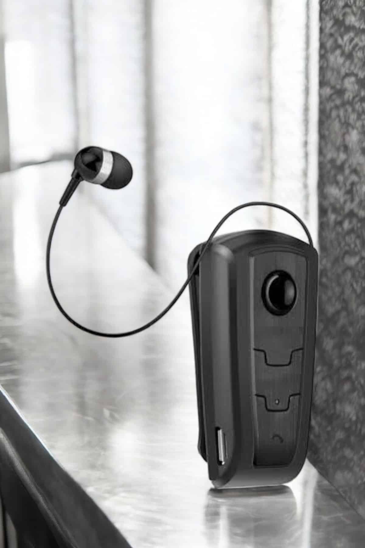 WhatsApp Gorsel 2025 01 28 Saat 11.41.48 627ef7bc Photoroom 700x1050 Makaralı Bluetooth Kulaklık Kulak İçi Android iOS Uyumlu Titreşimli najmaddin.com kişisel ve iş telefonlarınız arasında geçiş yapmanızı kolaylaştırır. 10 metre çekim mesafesiyle özgür hareket imkanı tanıyan bu kulaklık